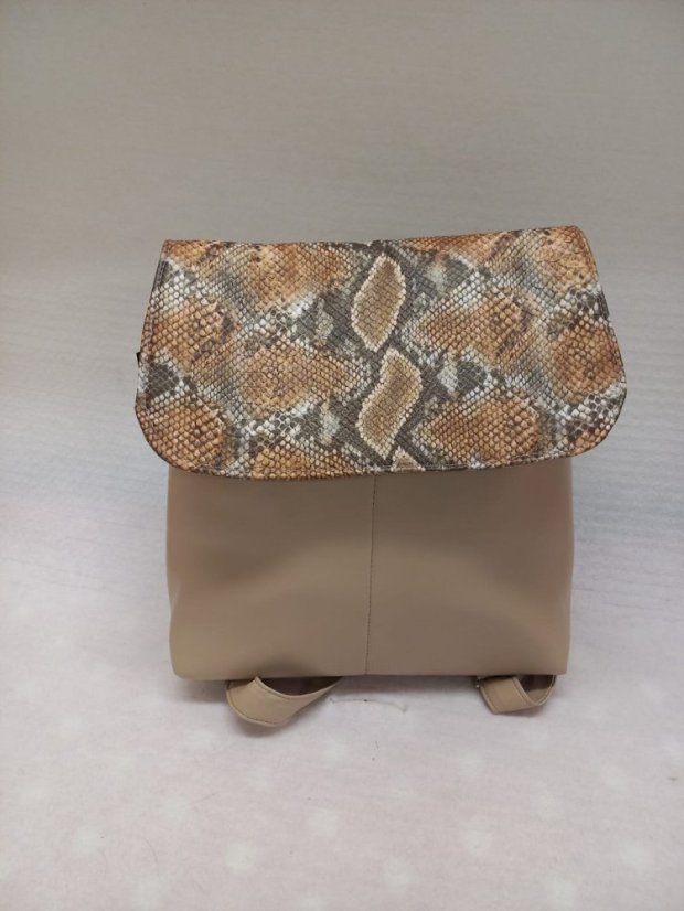 Batůžek "Urban Python"