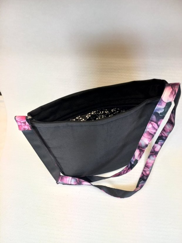 Kabelka "Blossom Dream" – romantika a elegance na každý den