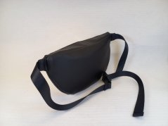 Ledvinka "Black & White Charm" – nadčasová elegance s jemným detailem