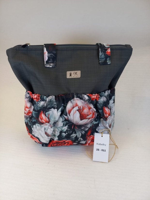 Kabelka "Rose Elegance" – romantická klasika v moderním stylu