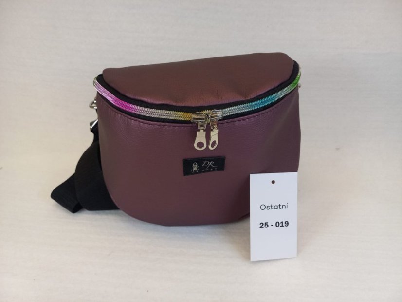 Kabelka "Berry Shine" – styl s barevným akcentem