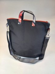 Kabelka "Rose Garden" – romantika a elegance v každém detailu