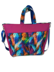 Kabelka "Berry Feathers" – barevná energie a styl v každém detailu