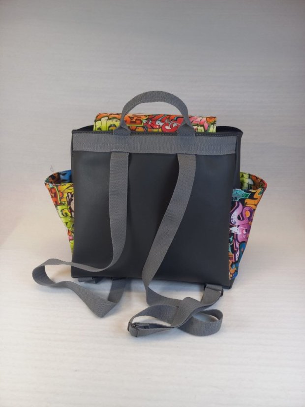 Batůžek "Urban Graffiti"