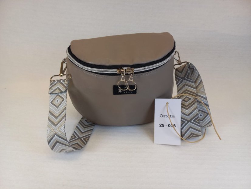 Kabelka "Urban Taupe" – elegance a moderní pohodlí